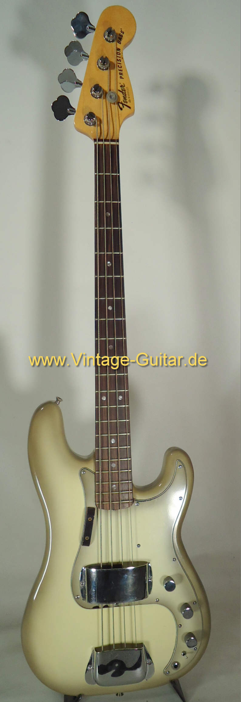 Fender sales antigua bass